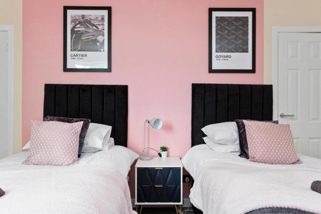 Stylish 3 Bed Edinburgh Abode - Parking And Garden Vila Exterior foto